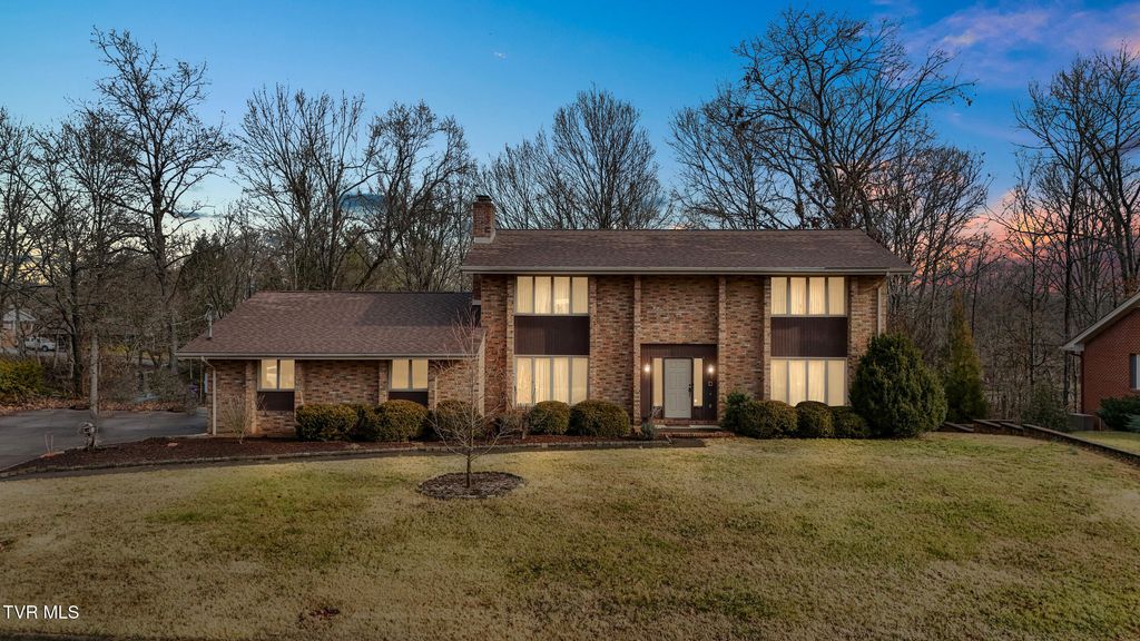 Photo of 2616 Suffolk Street, Kingsport, TN 37660 (MLS # 9983500)