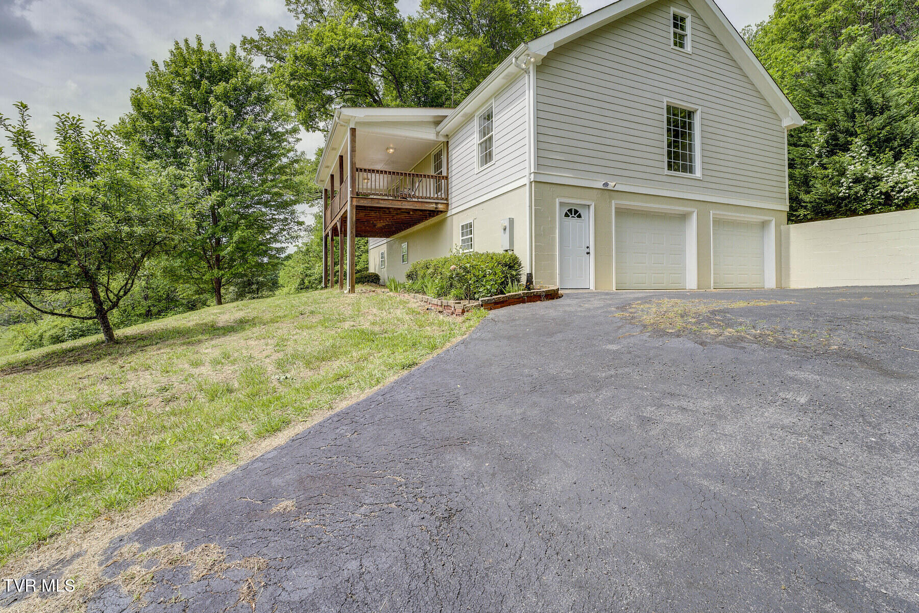 465 Bugaboo Springs Road, Jonesborough, Tennessee image 3