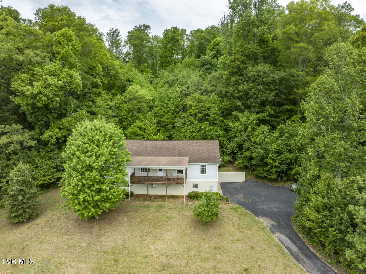 465 Bugaboo Springs Road, Jonesborough, Tennessee image 1