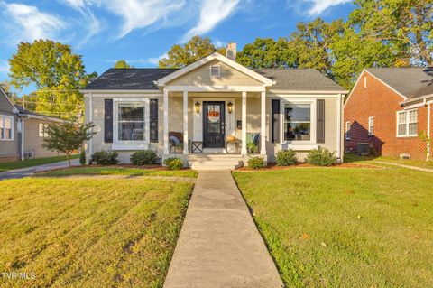 Photo of 1122 Catawba Street, Kingsport, TN 37660 (MLS # 9986639)