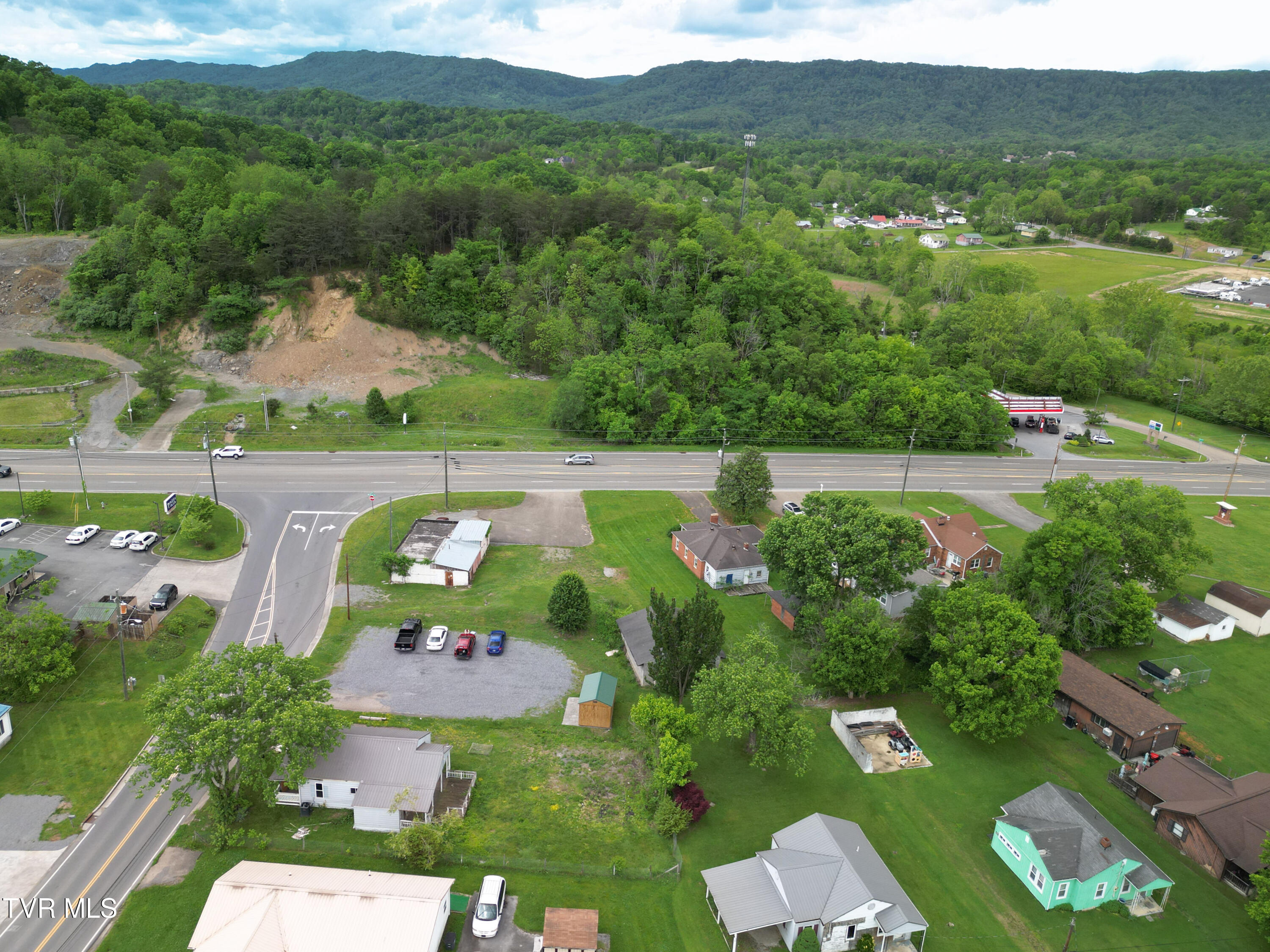 2537 Sullivan Gardens Parkway, Kingsport, Tennessee image 5