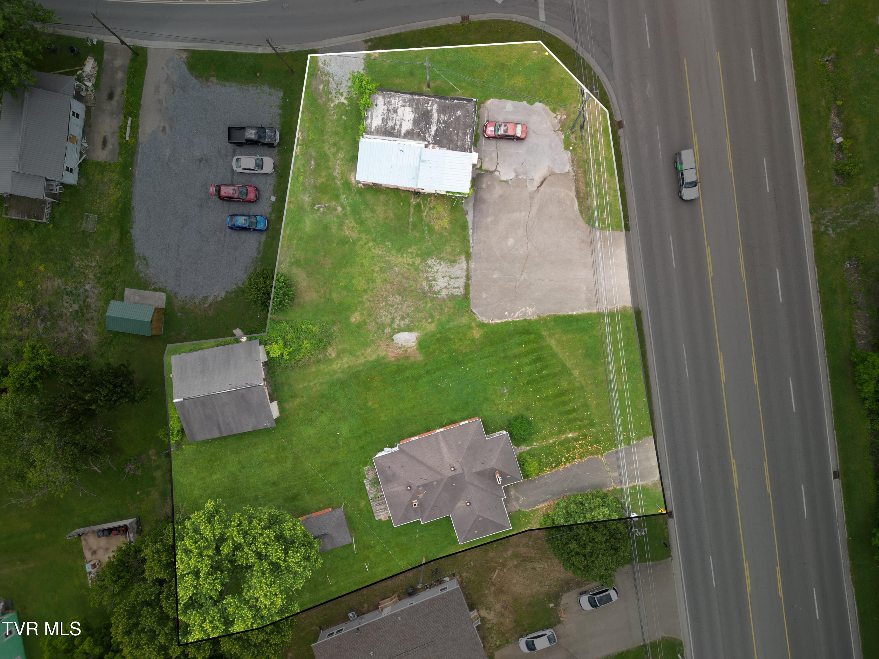 2537 Sullivan Gardens Parkway, Kingsport, Tennessee image 1