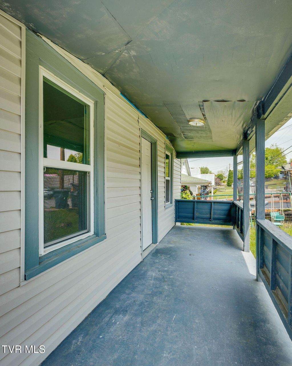 Photo of 1905 Anderson Street, Bristol, TN 37620 (MLS # 9995064)