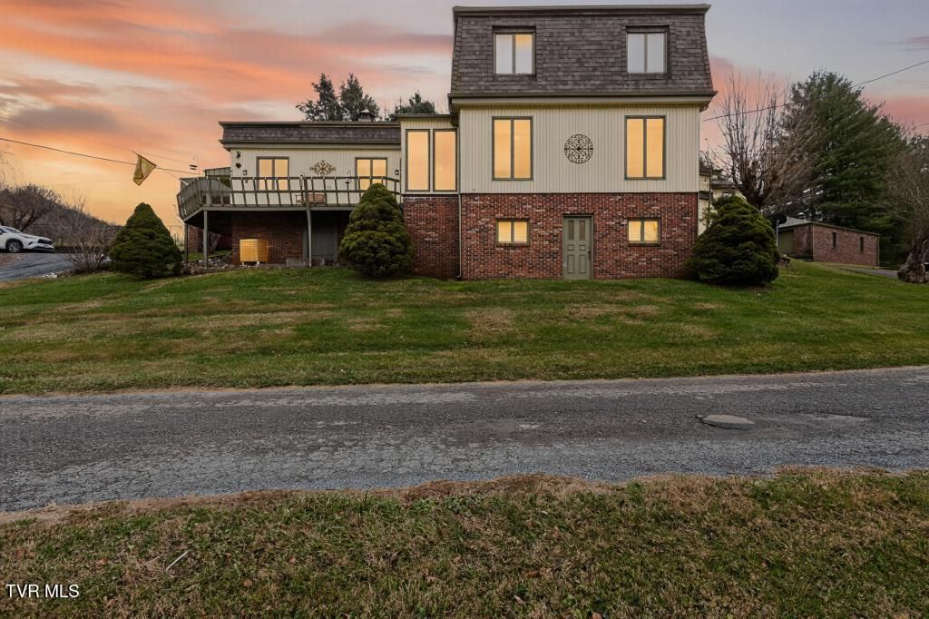 Photo of 43 Redwood Drive, Honaker, VA 24260 (MLS # 9994783)