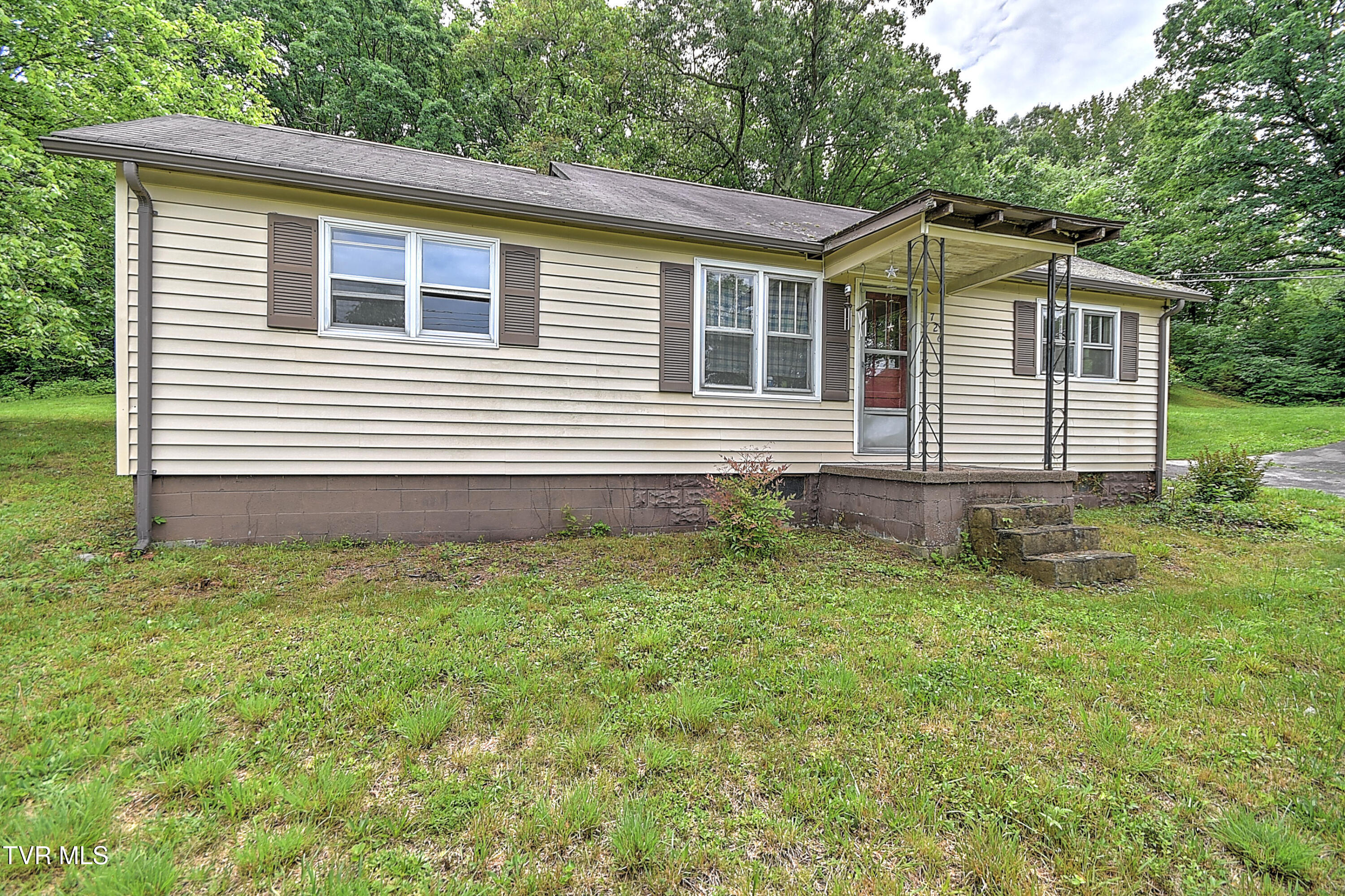 726 Hammond Avenue