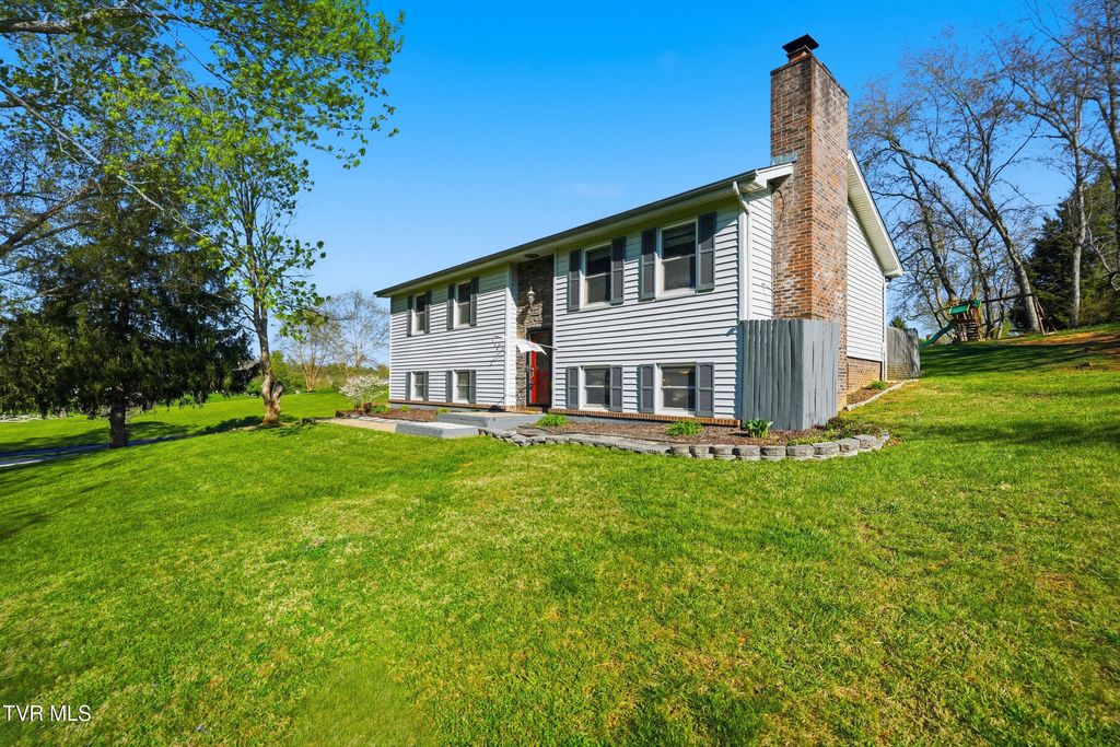 Photo of 408 Gaffney Road, Bristol, TN 37620 (MLS # 9993565)