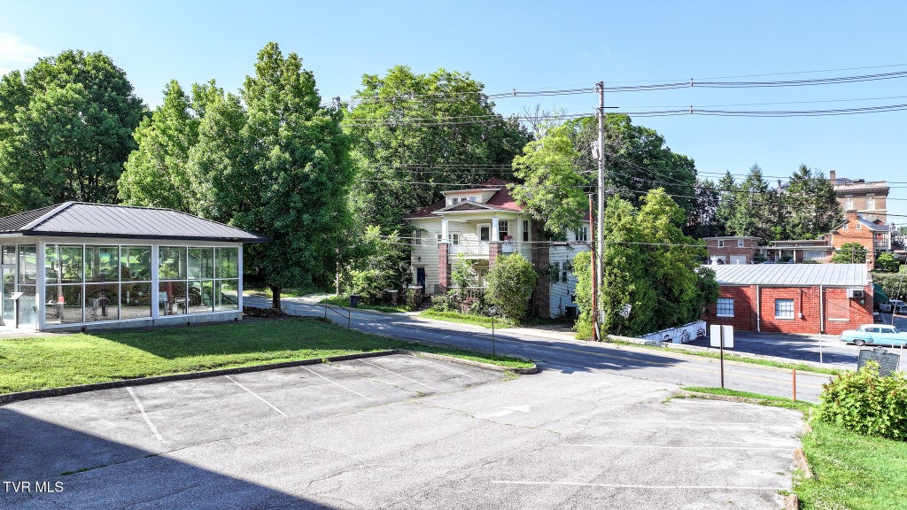 Photo of 102 Mckee Street, Greeneville, TN 37743 (MLS # 9997799)
