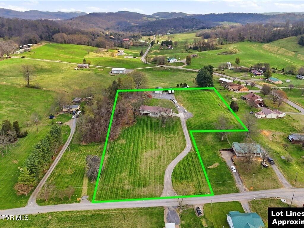 Photo of 2066 Mullins Road, Russellville, TN 37860 (MLS # 9993086)