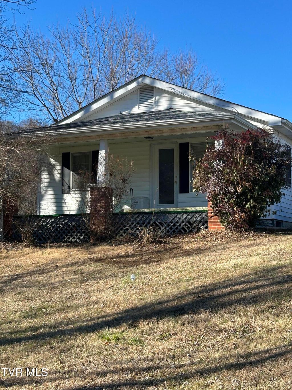Photo of 286 Coal Chute Road Road, Elizabethton, TN 37643 (MLS # 9990208)