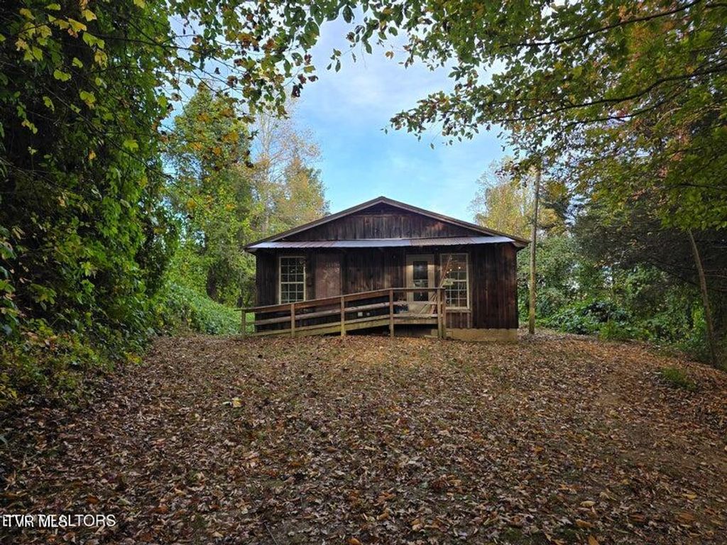 Photo of 4060 Tazewell Highway, Sneedville, TN 37869 (MLS # 9988553)