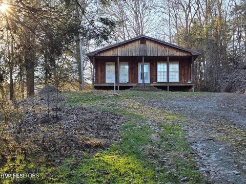 Homes For Sale - 4060 Tazewell Highway<br/> Sneedville, TN 37869