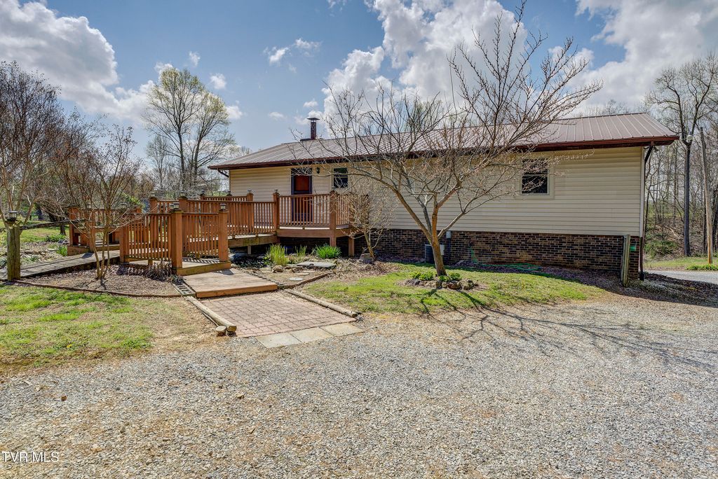 Photo of 131 Leedy Lane, Jonesborough, TN 37659 (MLS # 9993211)