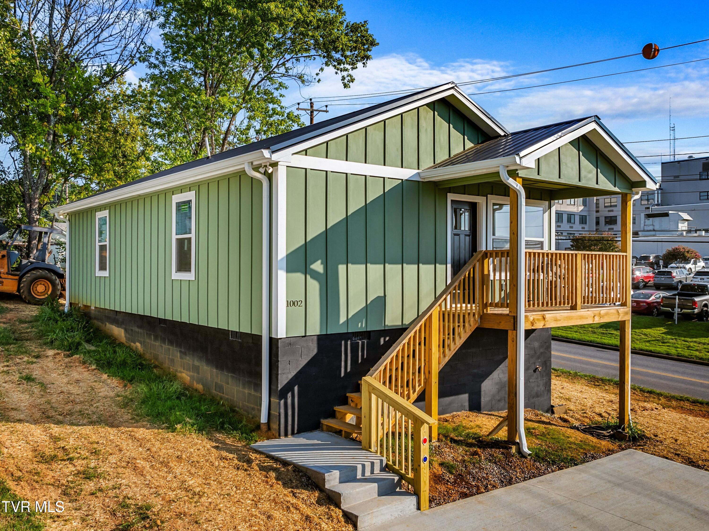 1002 Watercrest Street, Morristown, Tennessee image 2