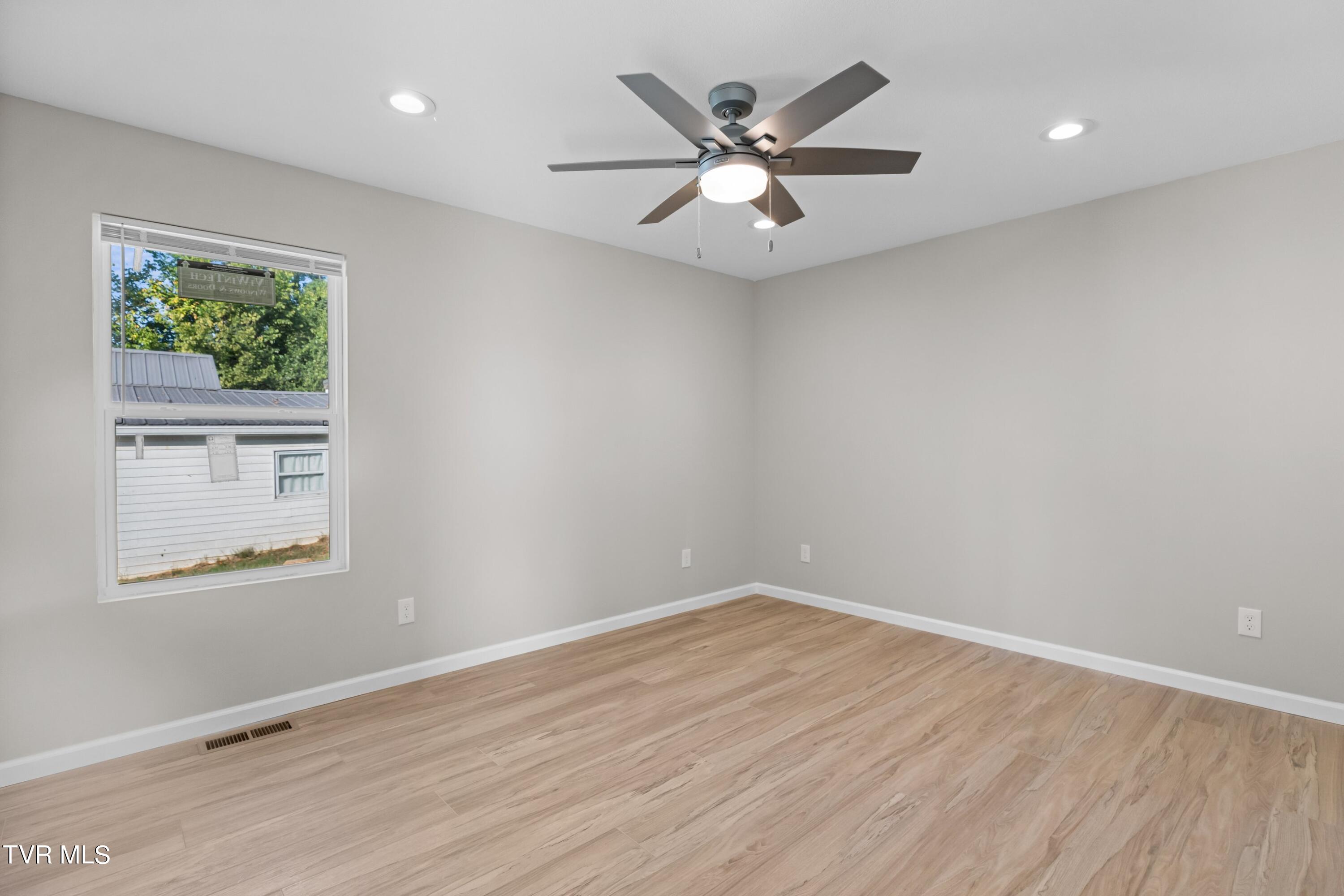 1002 Watercrest Street, Morristown, Tennessee image 13