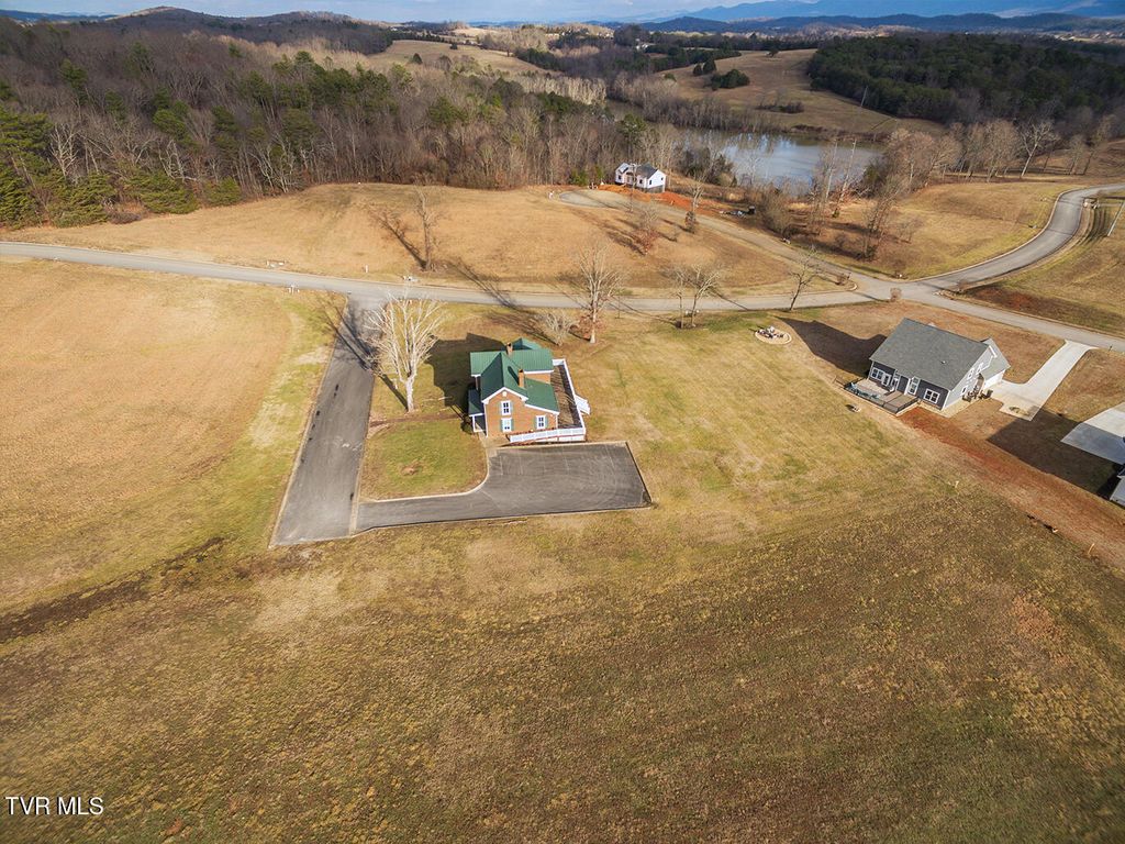 Photo of 57 River Pointe Dr Drive, Greeneville, TN 37743 (MLS # 9977723)