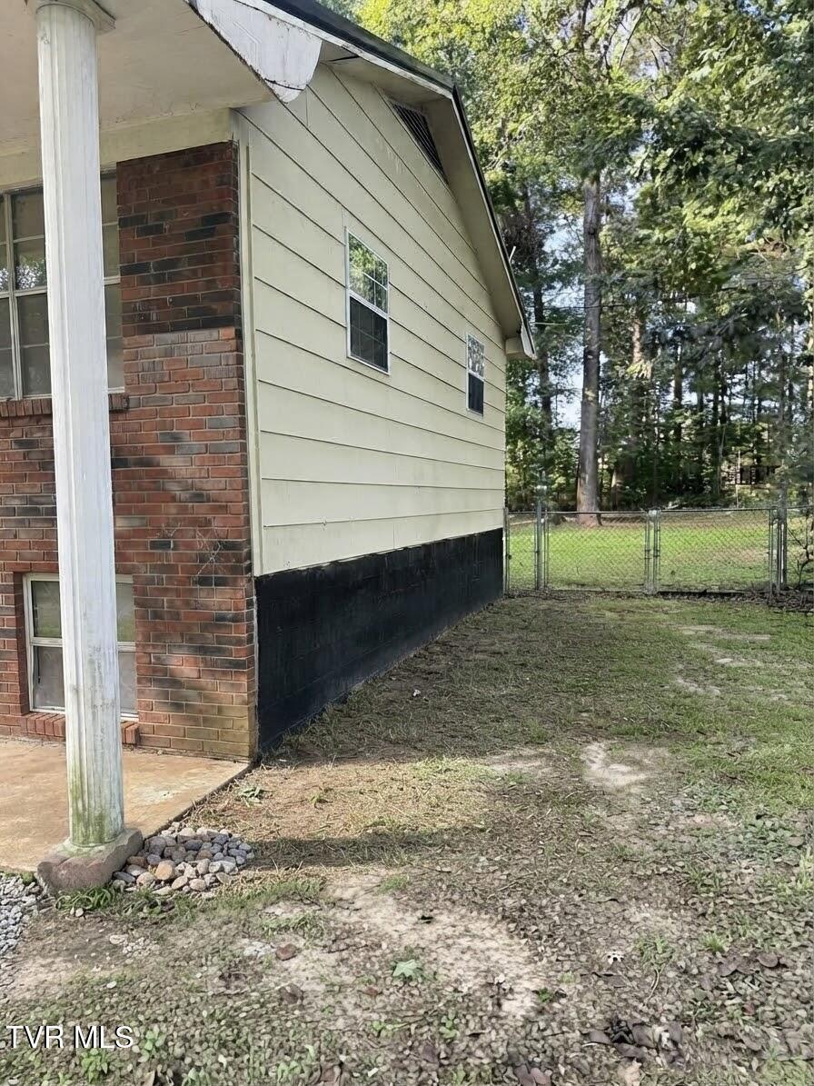 Photo of 210 Greenwood Street, Rogersville, TN 37857 (MLS # 10001670)