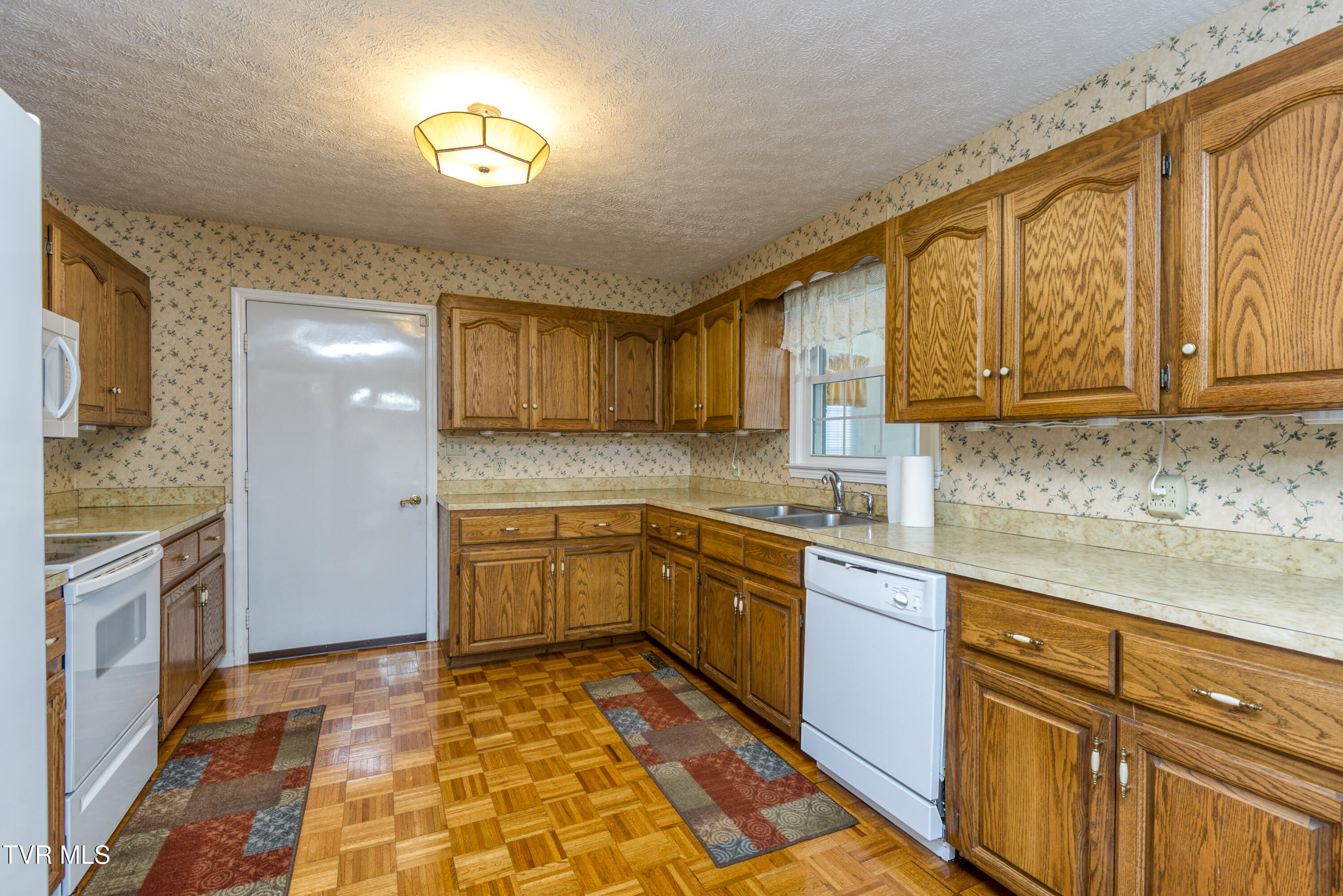 1386 Rocky Hollow Road, Atkins, Virginia image 8