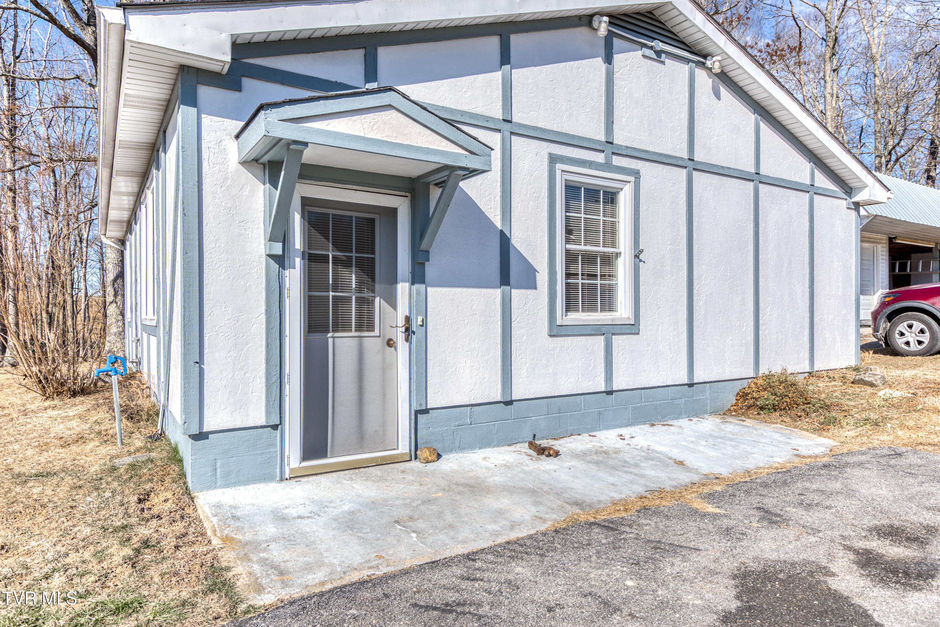1386 Rocky Hollow Road, Atkins, Virginia image 3