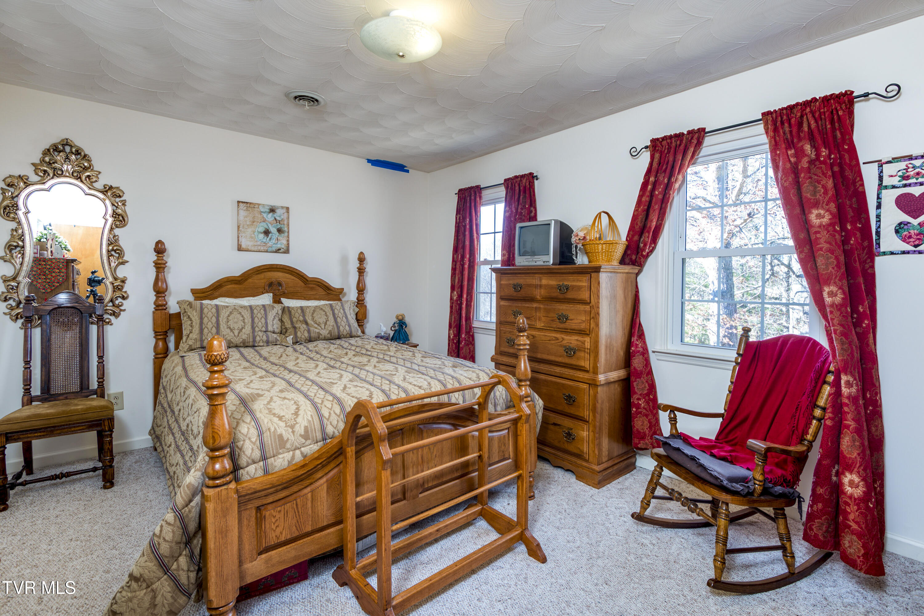 1386 Rocky Hollow Road, Atkins, Virginia image 12