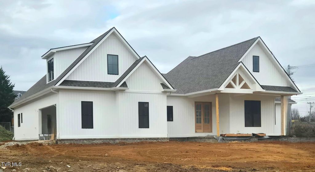 Photo of 100 Wiltshire Drive, Johnson City, TN 37615 (MLS # 9990550)