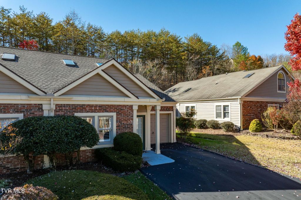 Photo of 308 Arbor Terrace, Kingsport, TN 37660 (MLS # 9988164)