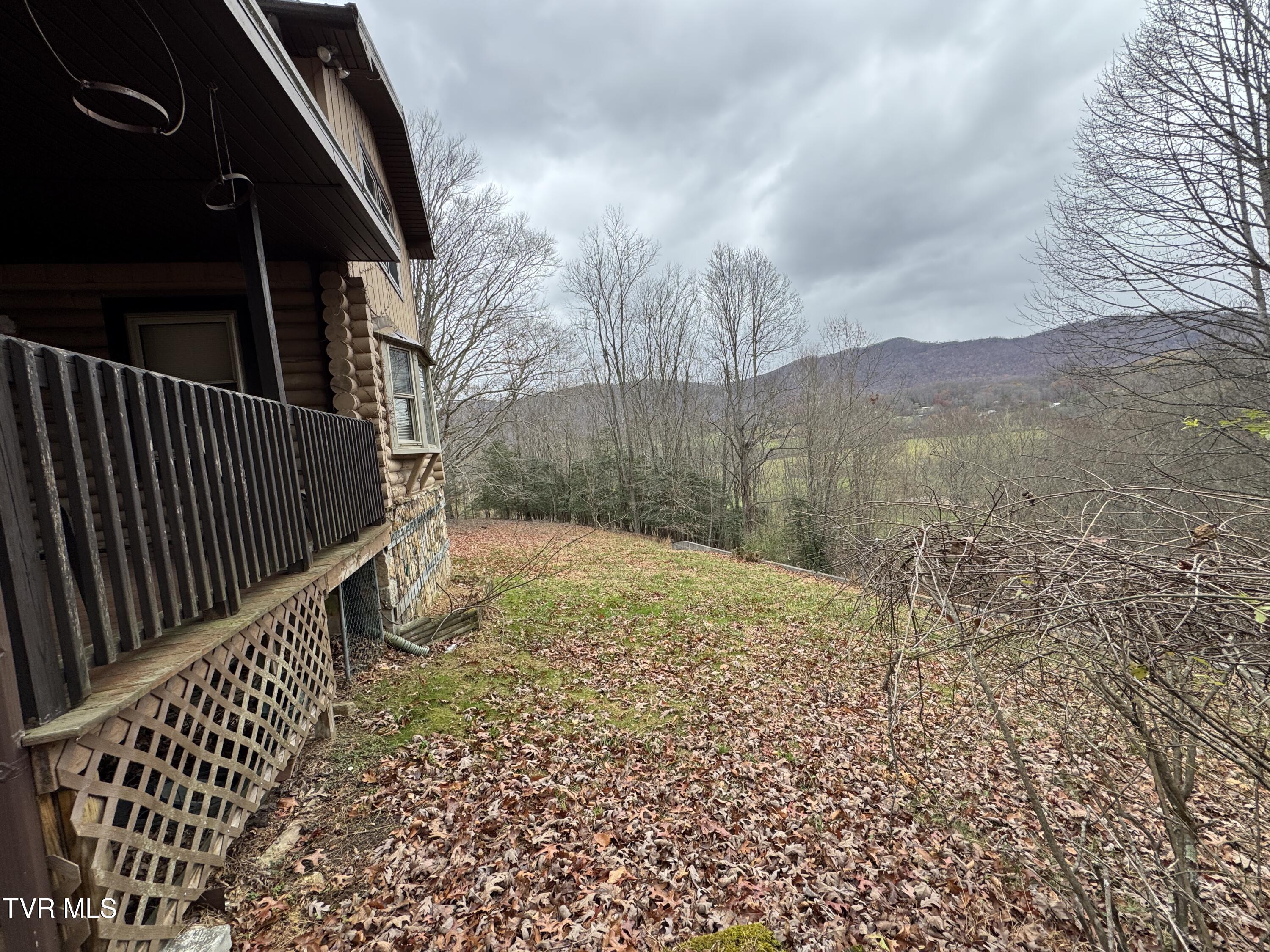 2401 Egan Road, Big Stone Gap, Virginia image 2