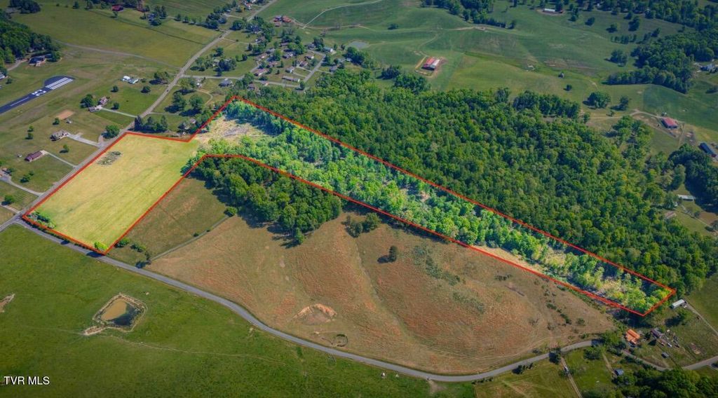Photo of 826 Main Street, Surgoinsville, TN 37873 (MLS # 9994508)