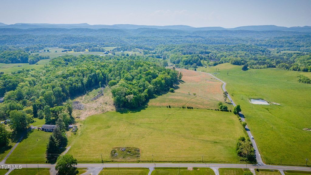Photo of 826 Main Street, Surgoinsville, TN 37873 (MLS # 9994508)