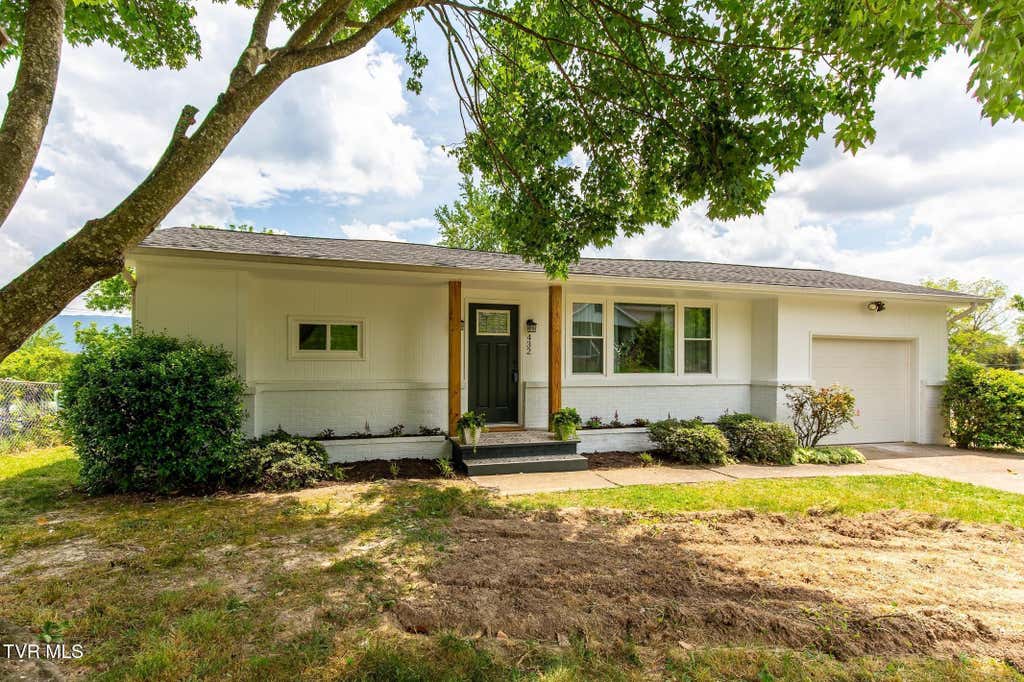 Photo of 432 Cypress Street, Mount Carmel, TN 37645 (MLS # 9996158)