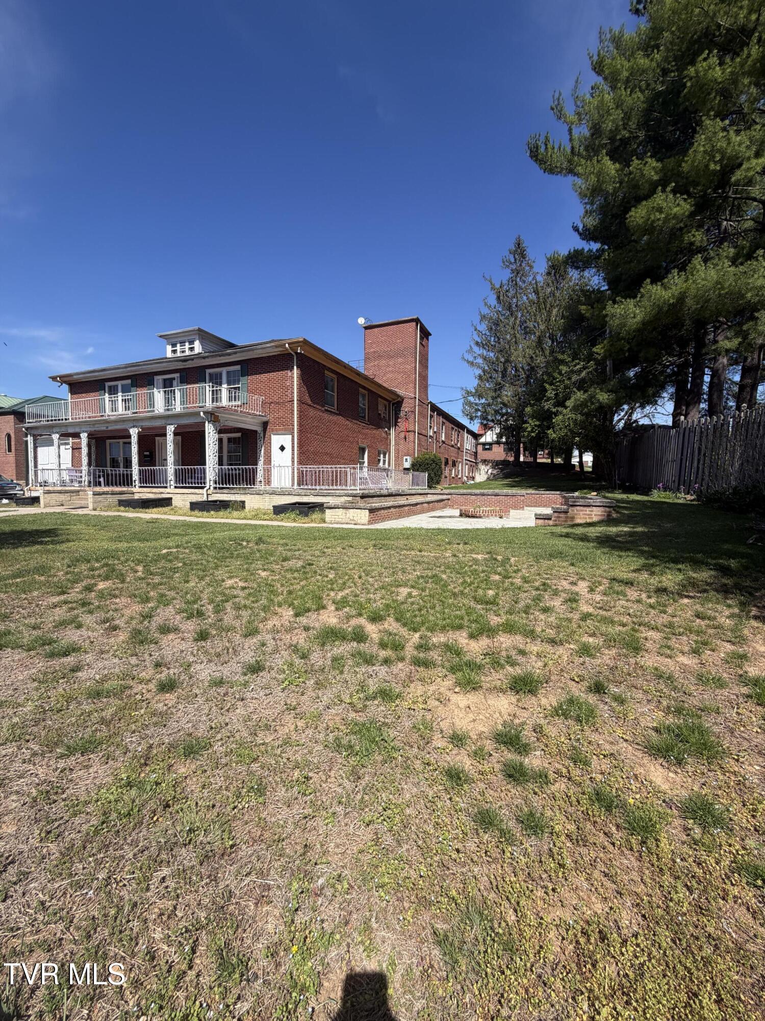 221 West Main Street