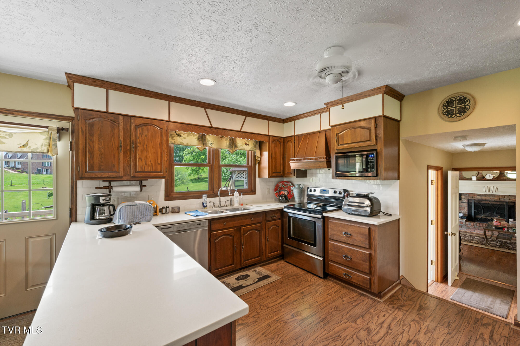 405 Meadow Lark Lane, Bluff City, Tennessee image 32