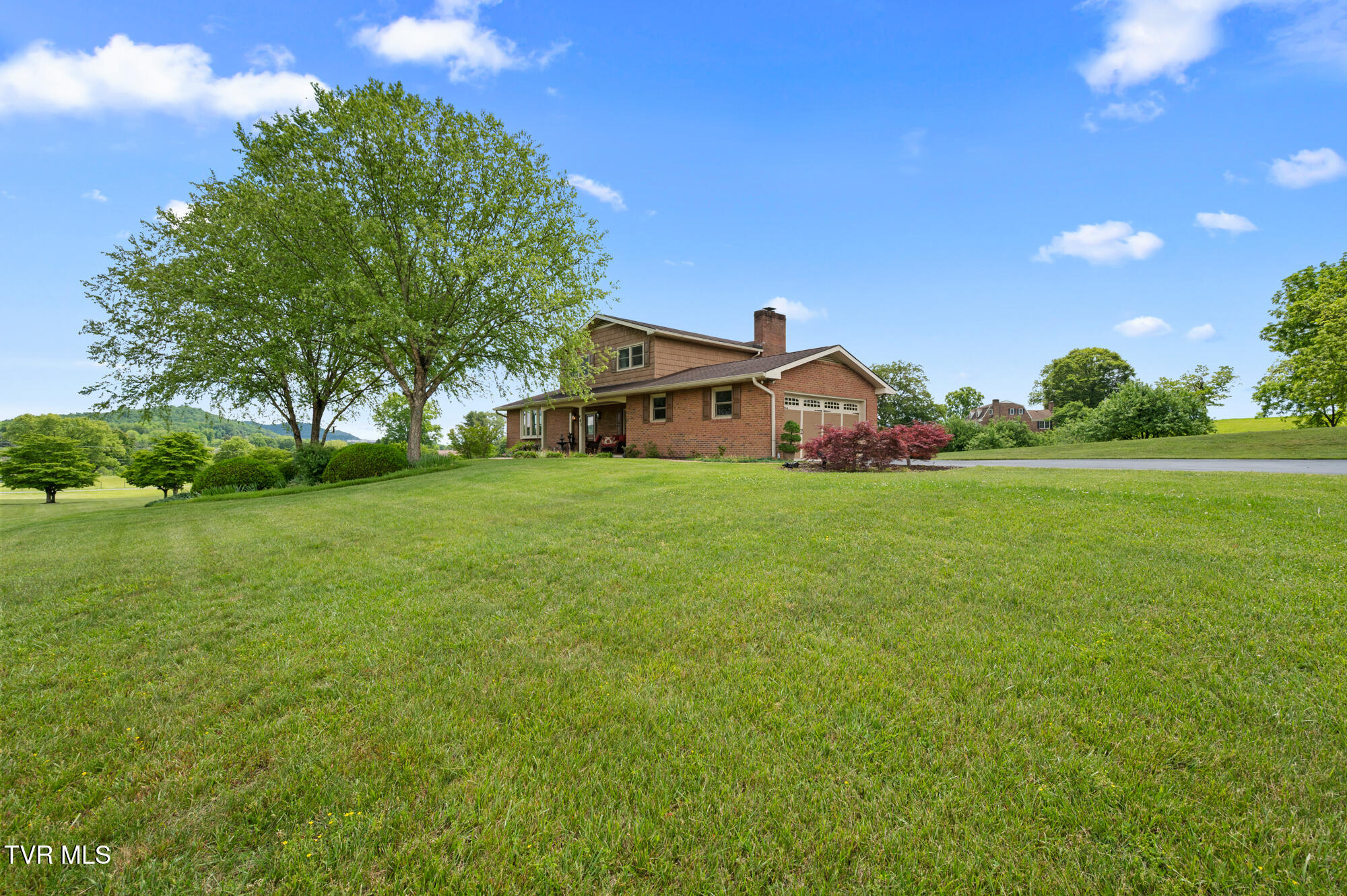 405 Meadow Lark Lane, Bluff City, Tennessee image 13