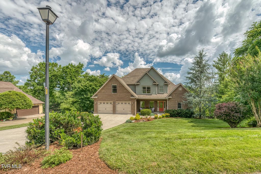 Photo of 1324 White Street, Kingsport, TN 37664 (MLS # 9982749)