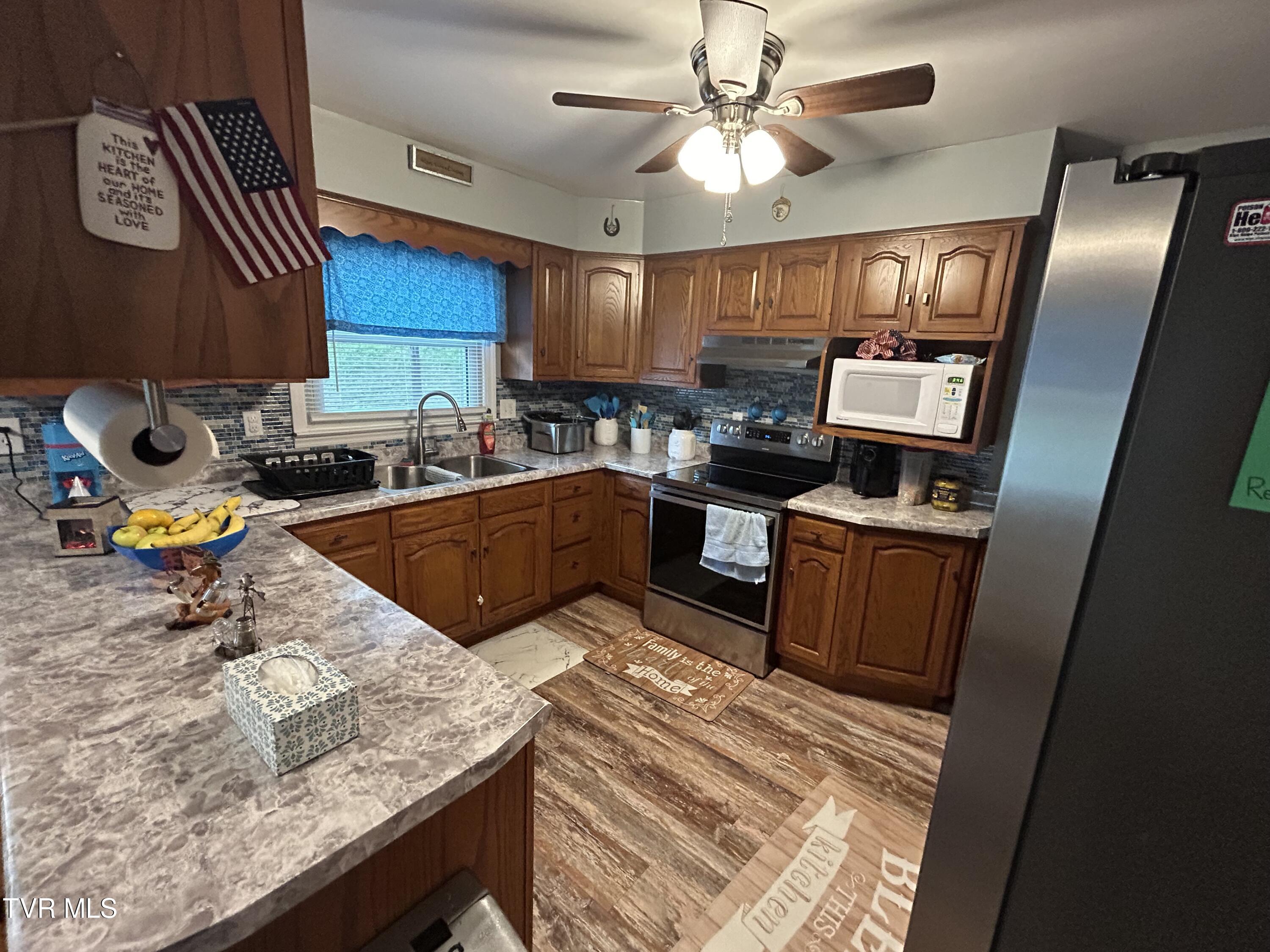 8290 Sawmill Hollow Road, Pound, Virginia image 18