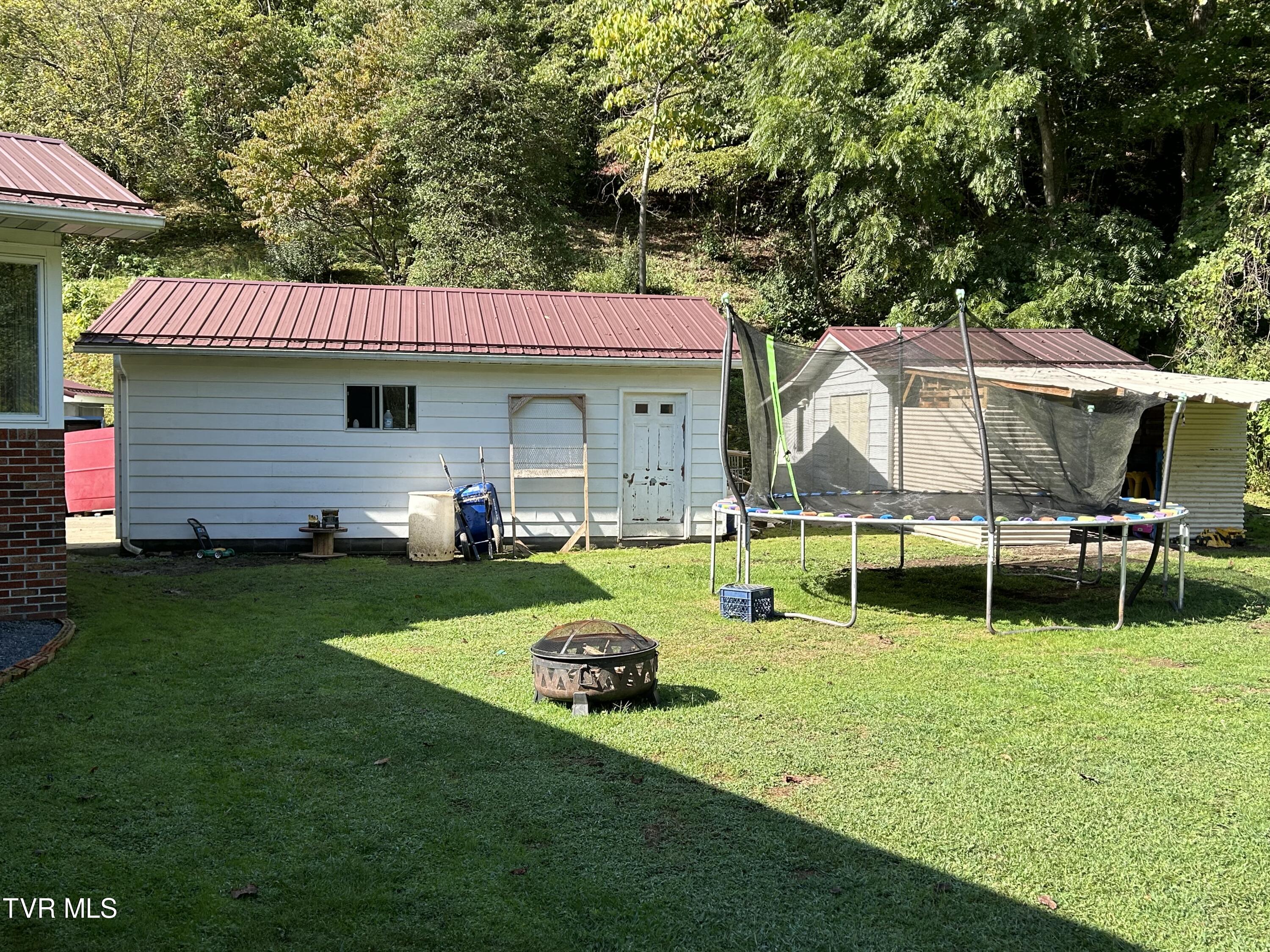 8290 Sawmill Hollow Road, Pound, Virginia image 11