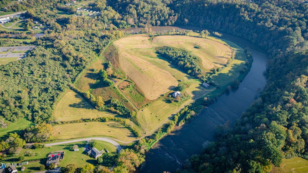 Photo of 603 Warm Springs Road, Weber City, VA 24290 (MLS # 10002249)