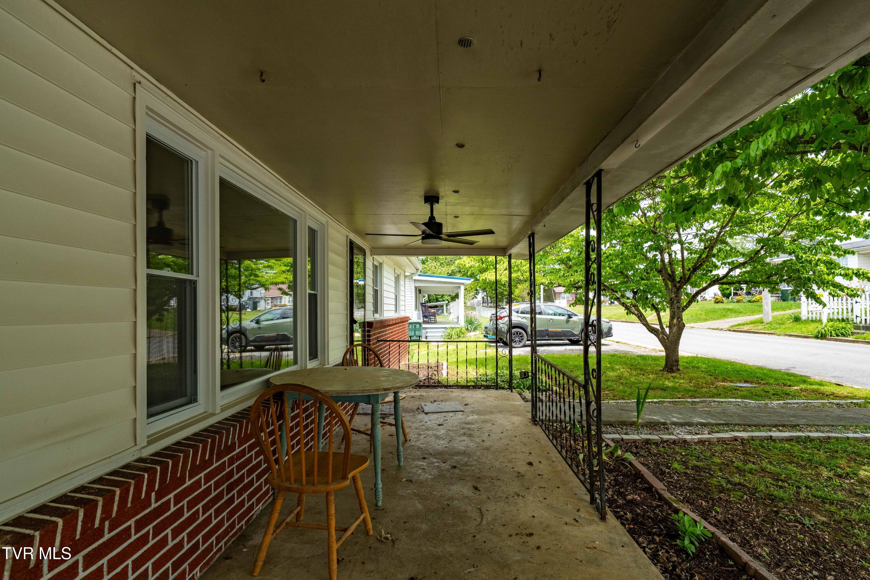 705 Holston Avenue, Elizabethton, Tennessee image 4