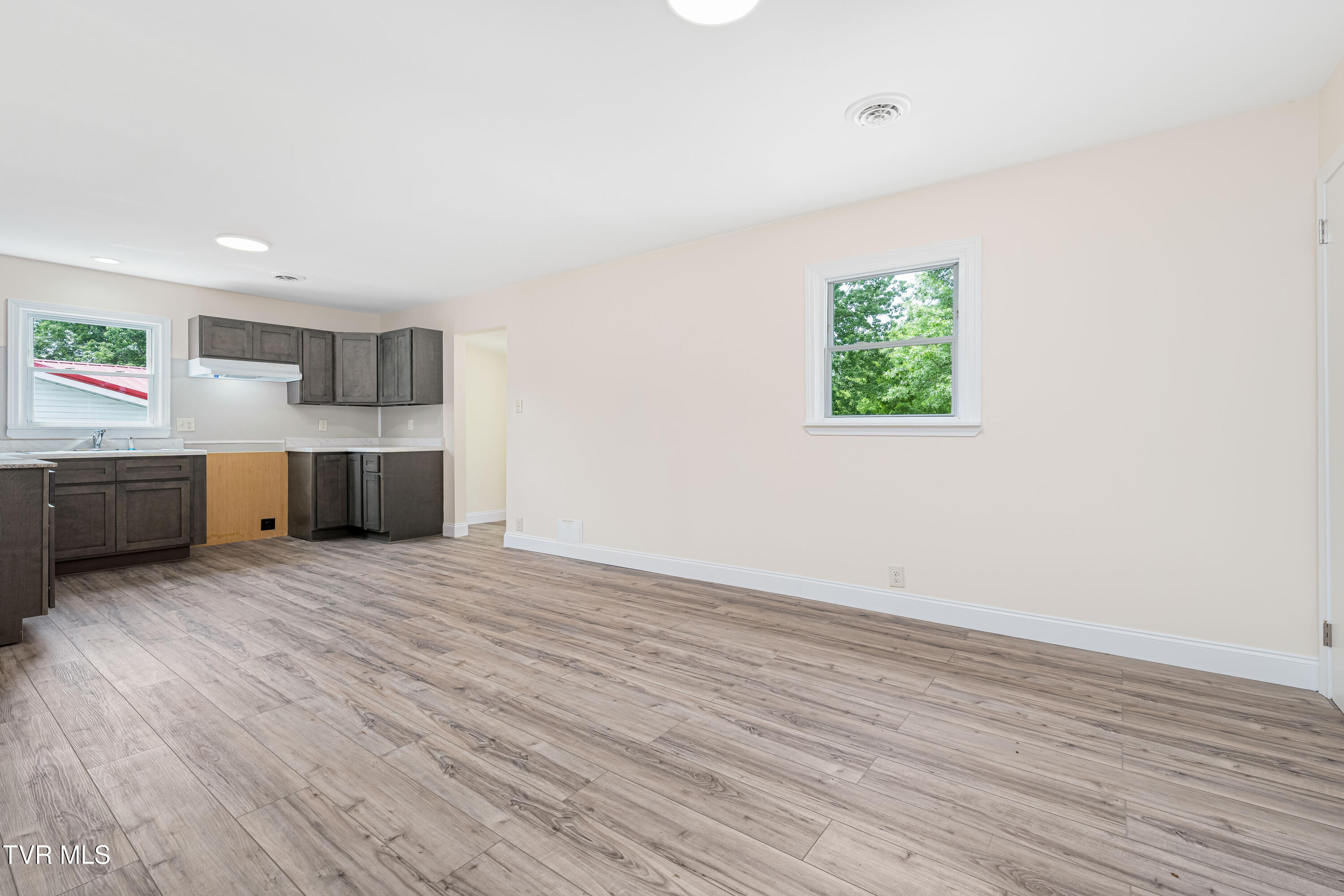 705 Holston Avenue, Elizabethton, Tennessee image 33