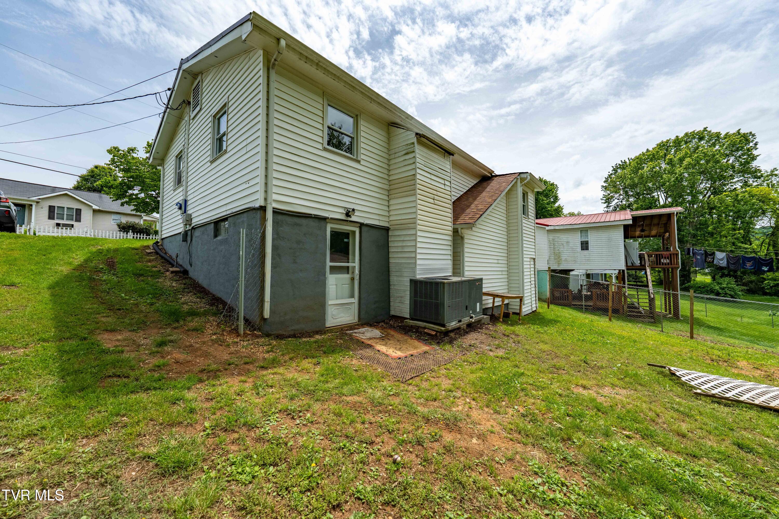 705 Holston Avenue, Elizabethton, Tennessee image 49