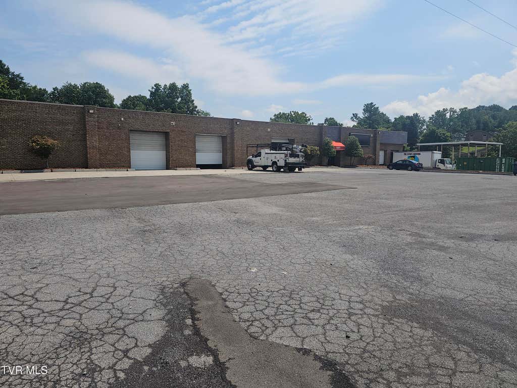 Photo of 1551 Wilcox Drive, Kingsport, TN 37660 (MLS # 9999354)