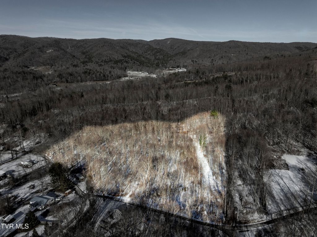 Photo of Tbd Dry Branch Road, Elizabethton, TN 37643 (MLS # 9989415)