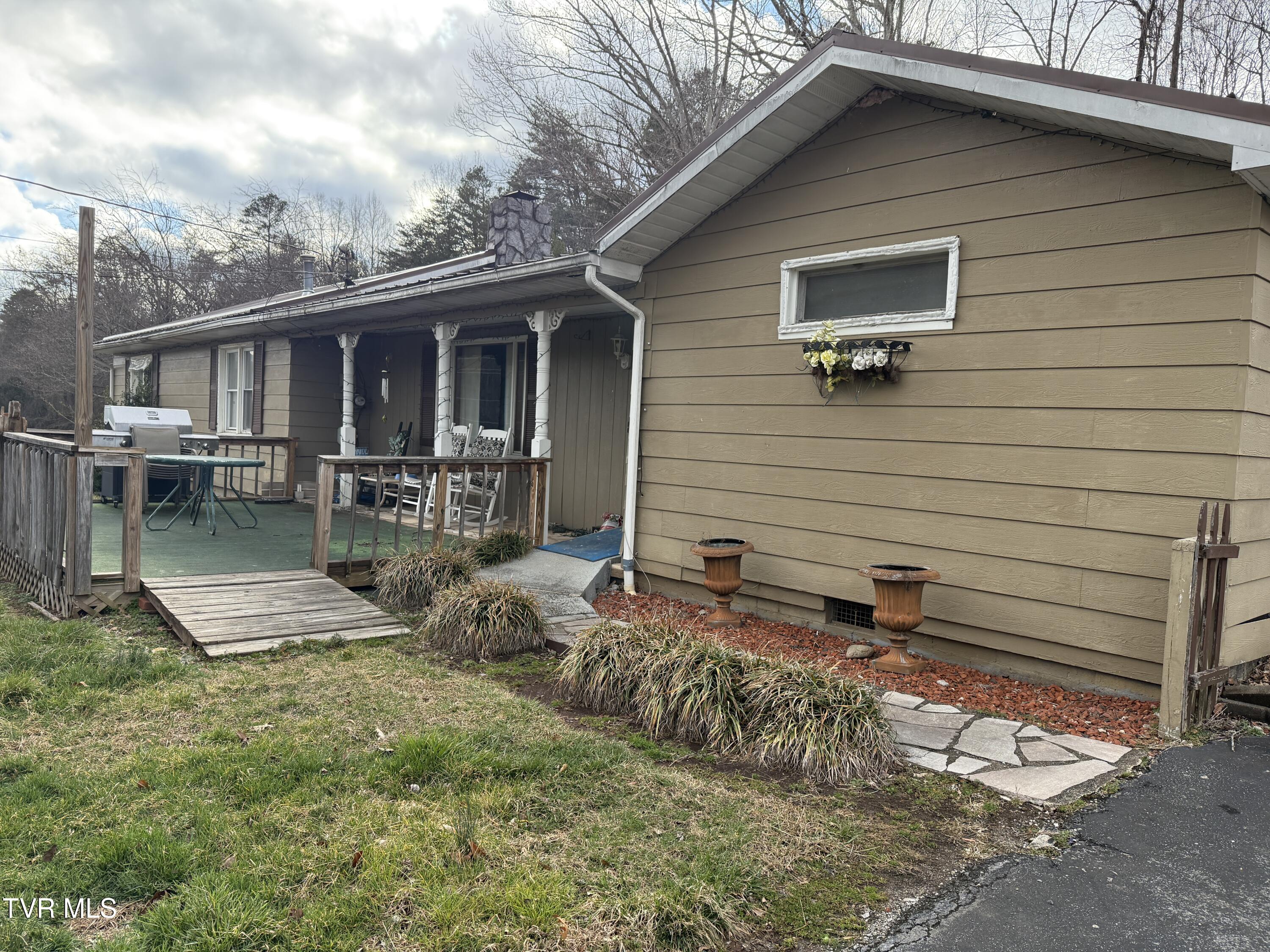 401 Mohawk Drive, Erwin, Tennessee image 1