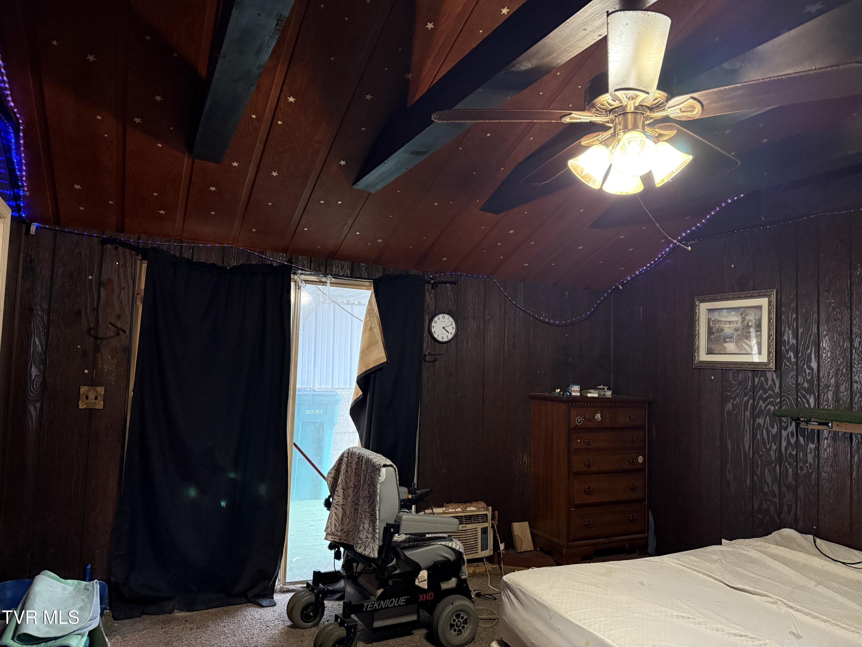 401 Mohawk Drive, Erwin, Tennessee image 10