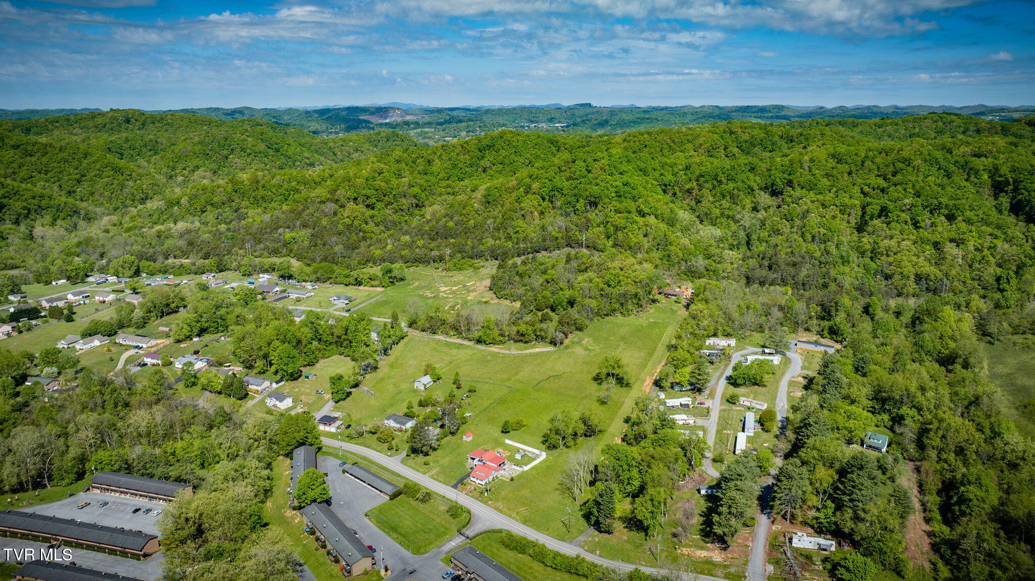 1000 Barber Road, Bristol, Tennessee image 9