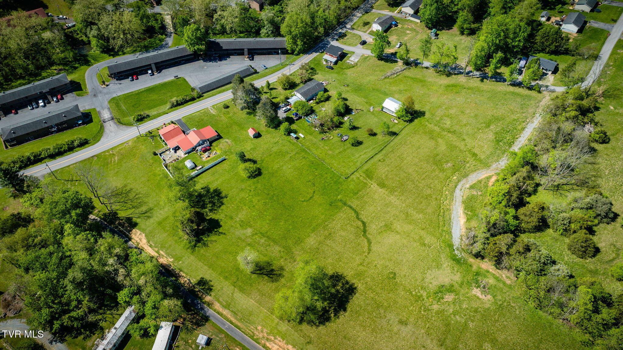 1000 Barber Road, Bristol, Tennessee image 7