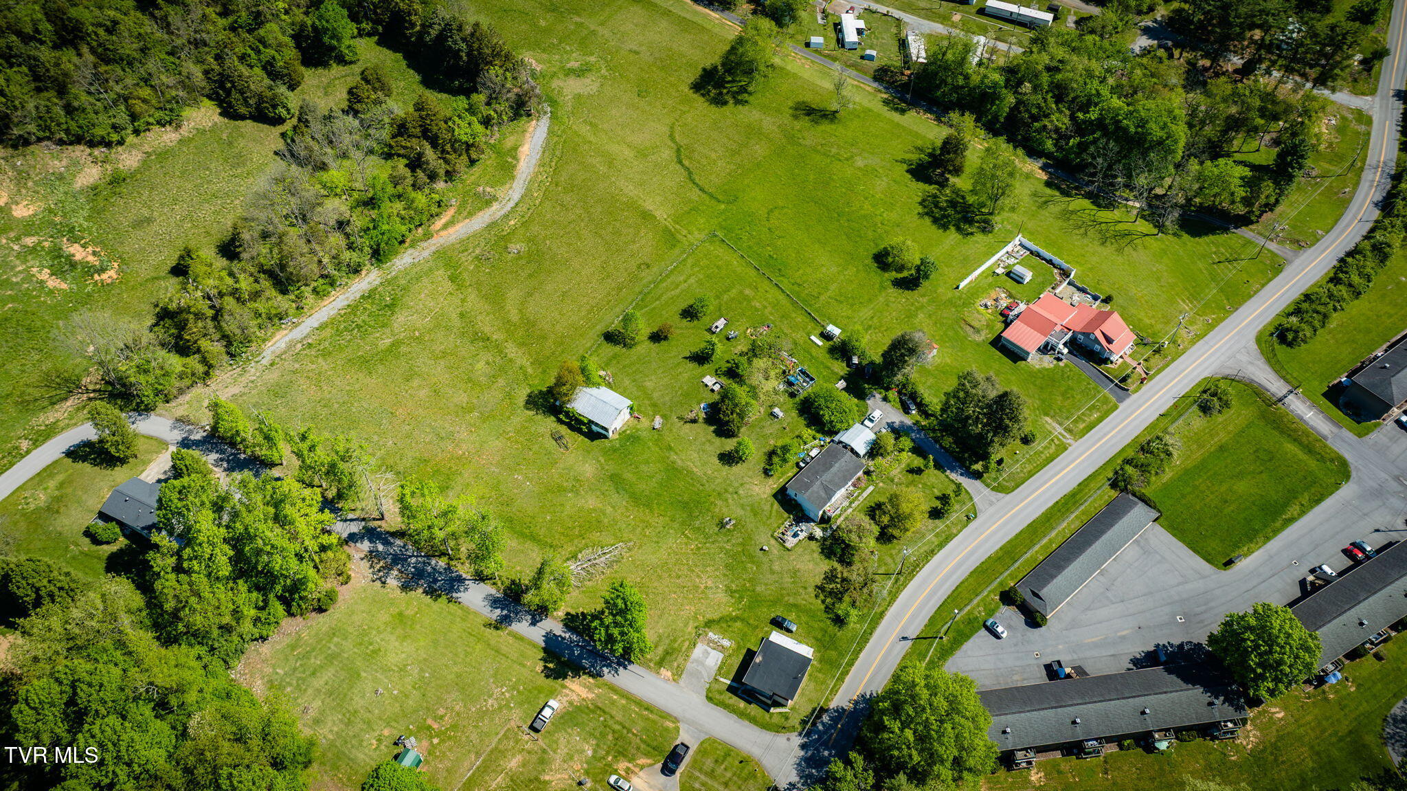 1000 Barber Road, Bristol, Tennessee image 4