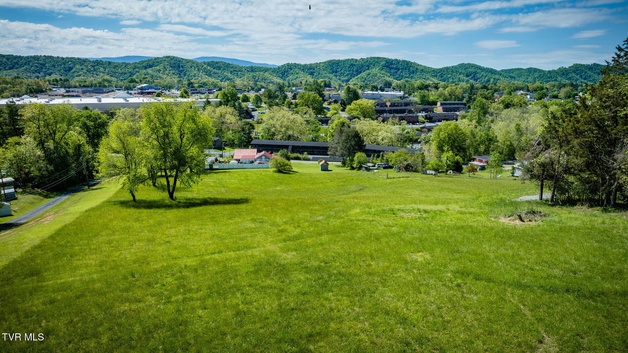 1000 Barber Road, Bristol, Tennessee image 13