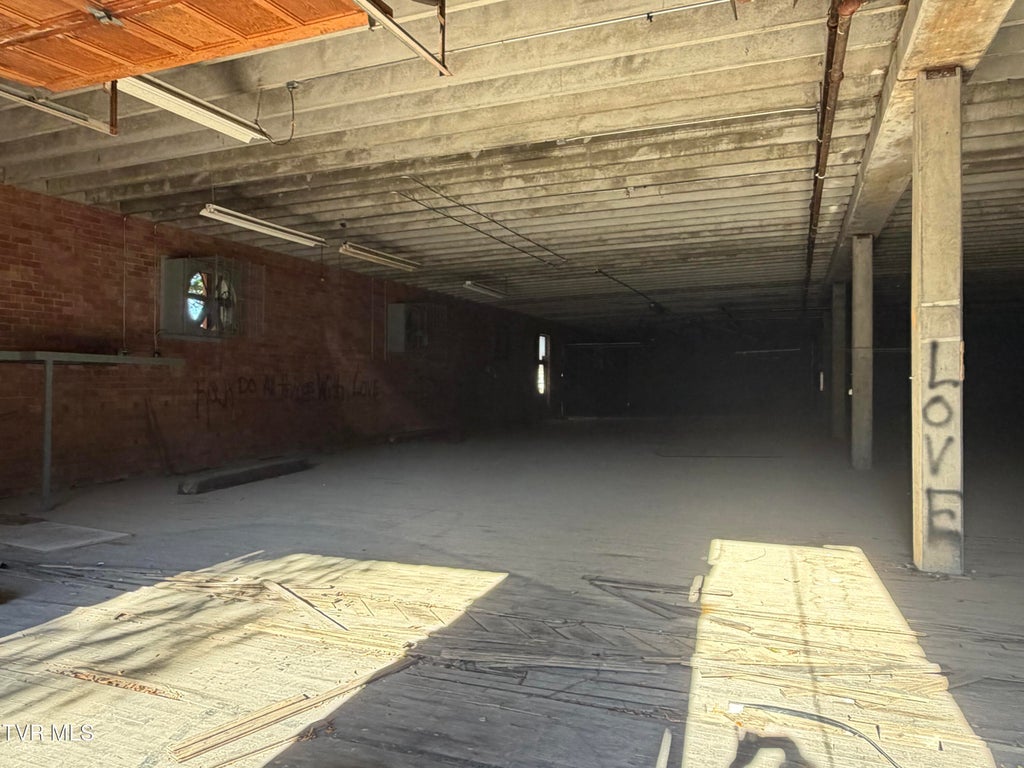 Photo of 4085 Highway 421, Mountain City, TN 37683 (MLS # 10002380)