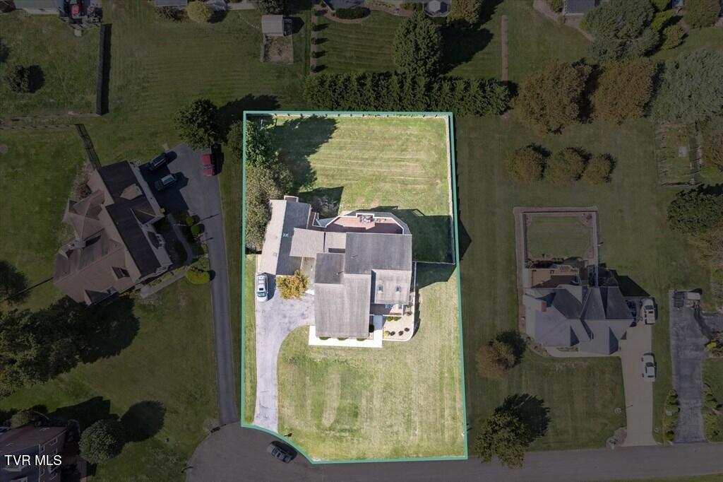 18430 Whites Point Drive