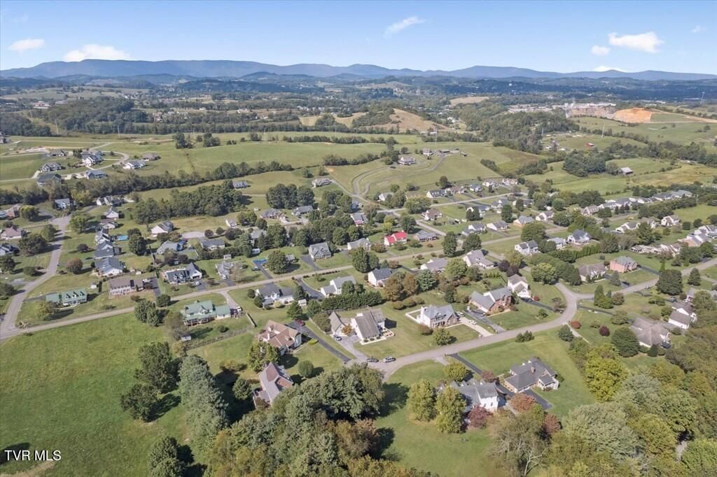 Photo of 18430 Whites Point Drive, Abingdon, VA 24211 (MLS # 9986122)